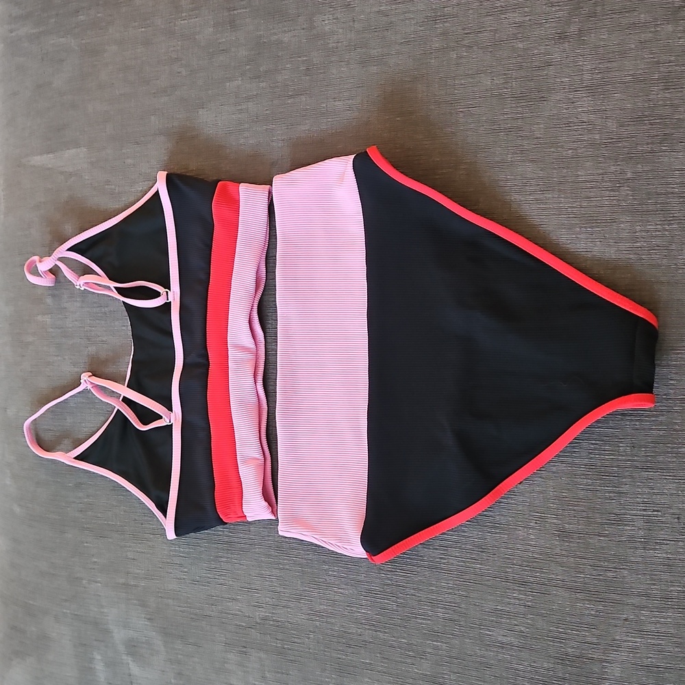 Amazon Ribbed 2 piece Swimsuit In Medium - Picture 2 of 4